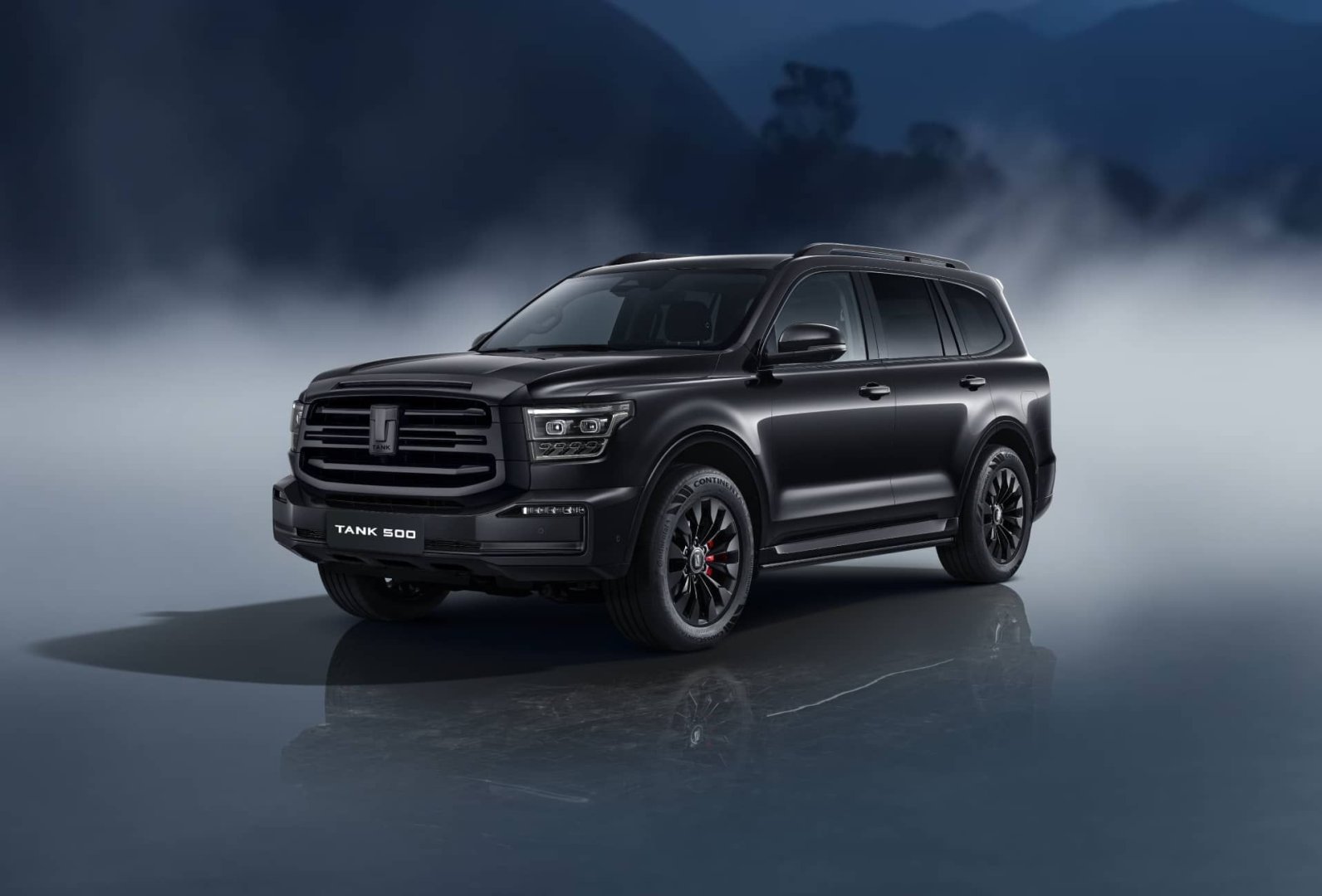 Чёрный в абсолюте